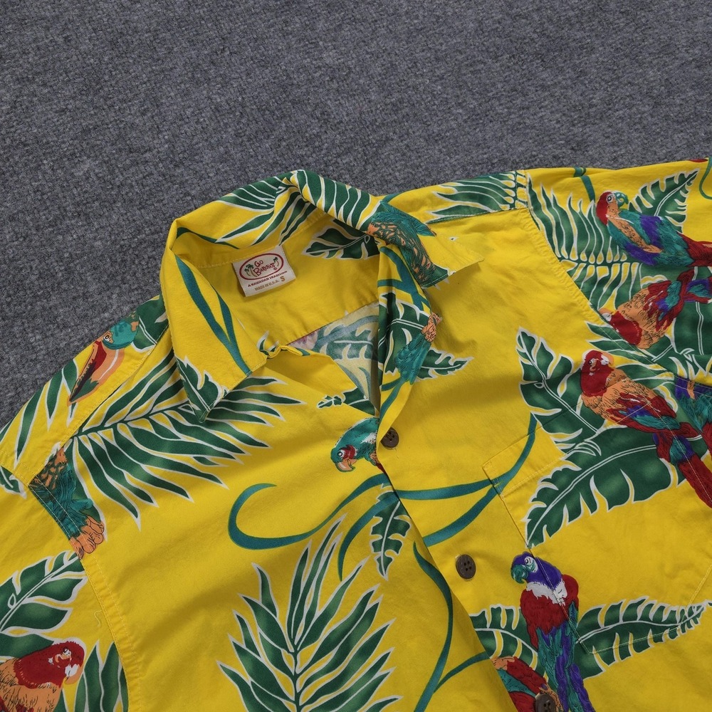 Go Barefoot Shirt Mens Small Yellow Parrot Hawaiian Aloha Tropical Made In‎ USA